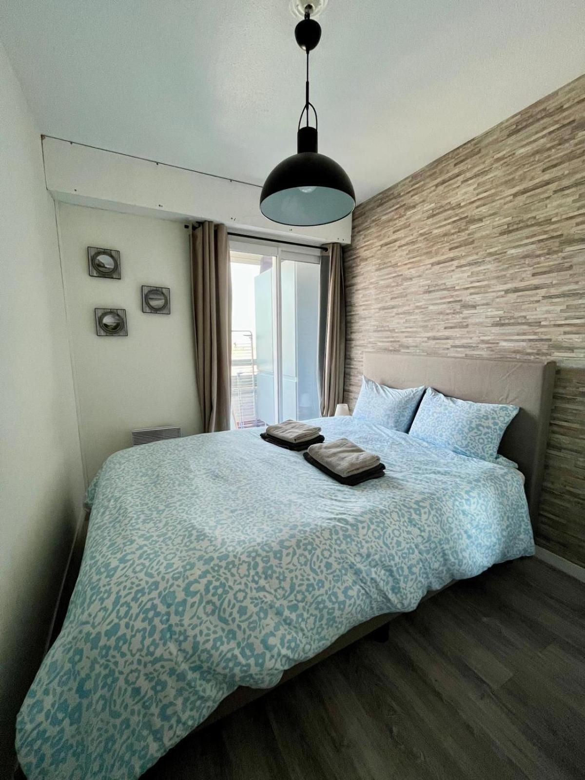 Appartement Vue Mer Et Marina, Loggia - Parking Курсель-сюр-Мер Екстер'єр фото