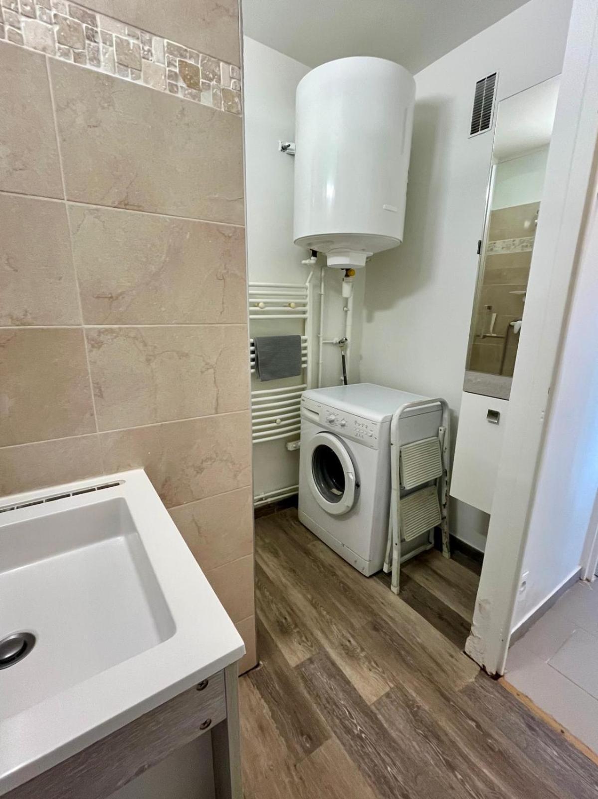Appartement Vue Mer Et Marina, Loggia - Parking Курсель-сюр-Мер Екстер'єр фото