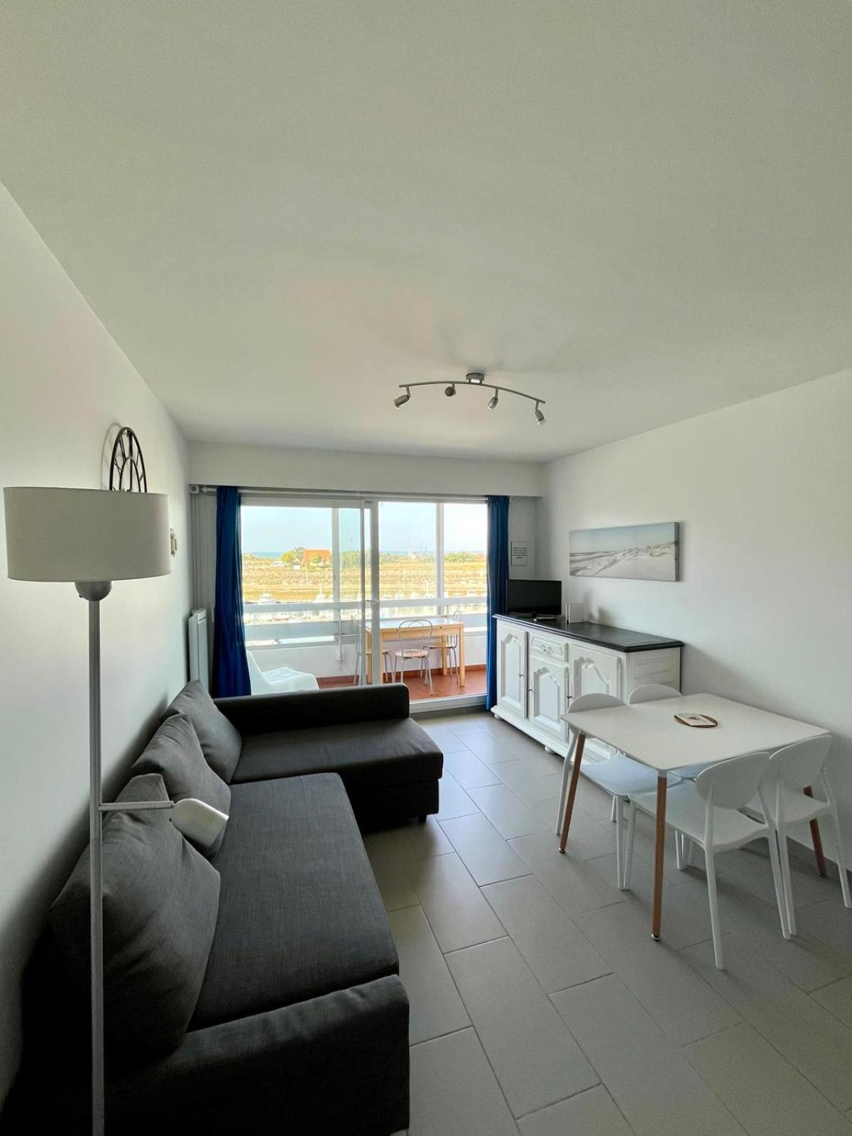 Appartement Vue Mer Et Marina, Loggia - Parking Курсель-сюр-Мер Екстер'єр фото