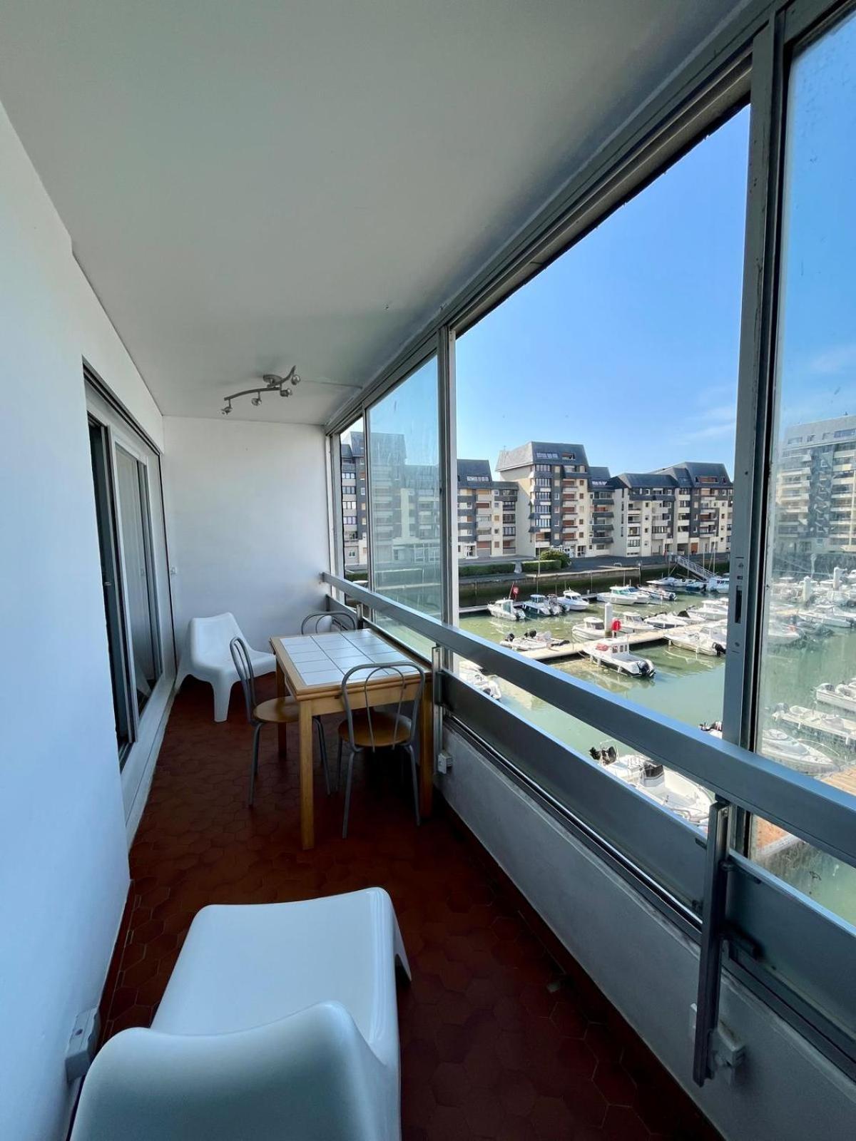 Appartement Vue Mer Et Marina, Loggia - Parking Курсель-сюр-Мер Екстер'єр фото